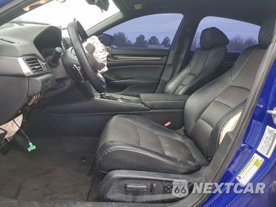 Zdjęcie 7 z 12 samochodu: 2018 HONDA ACCORD SPORT VIN:1HGCV1F30JA074747 - miniatura