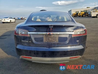 Zdjęcie 6 z 12 samochodu: 2014 TESLA MODEL S VIN:5YJSA1S10EFP55756 - miniatura