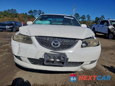 Piąte zdjęcie samochodu w środku: 2004 MAZDA 6 I VIN:1YVFP80C945N21932 - miniatura