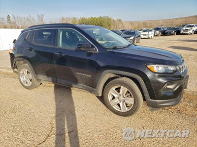 Czwarte zdjęcie samochodu z boku: 2022 JEEP COMPASS LATITUDE VIN:3C4NJDBB2NT174140 - miniatura