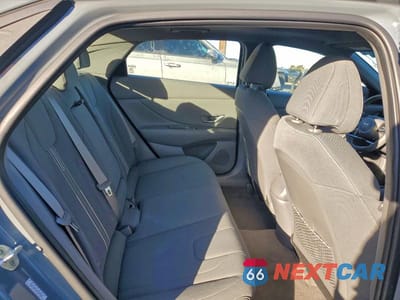 Zdjęcie 10 z 11 samochodu: 2022 HYUNDAI ELANTRA SEL VIN:KMHLN4AG1NU339623 - miniatura