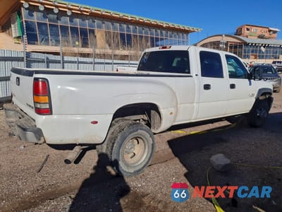 Trzecie zdjęcie samochodu z tyłu: 2001 CHEVROLET SILVERADO C3500 VIN:1GCJC33191F170504 - miniatura