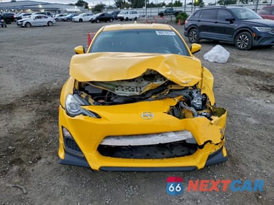 Piąte zdjęcie samochodu w środku: 2015 TOYOTA SCION FR-S VIN:JF1ZNAA17F9705118 - miniatura