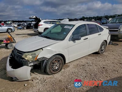 2010 FORD FOCUS SE 1FAHP3FN8AW138327 - główne zdjęcie licytacji z USA - miniatura
