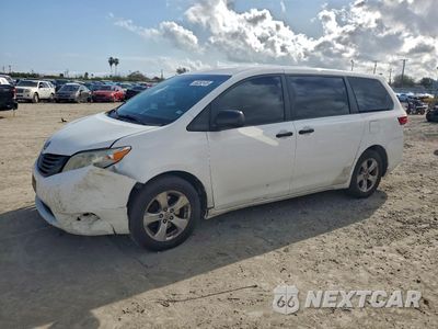 2017 TOYOTA SIENNA 5TDZZ3DC8HS807121 - główne zdjęcie licytacji z USA - miniatura