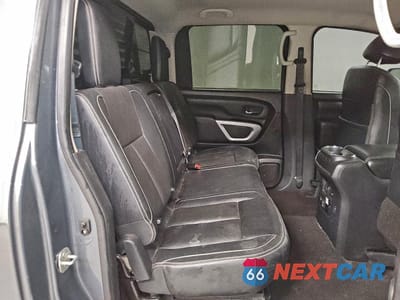 Zdjęcie 10 z 13 samochodu: 2019 NISSAN TITAN XD SL VIN:1N6BA1F43KN521013 - miniatura