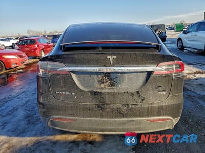 Zdjęcie 6 z 12 samochodu: 2016 TESLA MODEL X VIN:5YJXCBE23GF023800 - miniatura