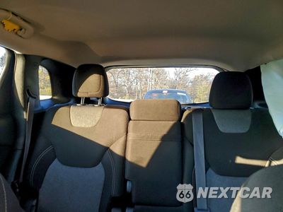 Zdjęcie 10 z 13 samochodu: 2014 JEEP CHEROKEE LATITUDE VIN:1C4PJMCSXEW317532 - miniatura