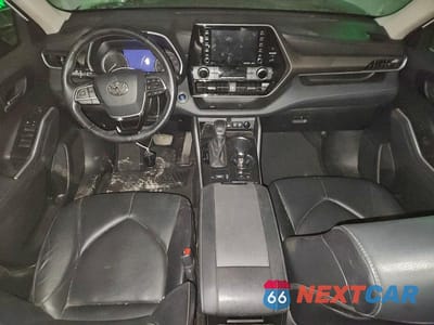Zdjęcie 8 z 13 samochodu: 2020 TOYOTA HIGHLANDER VIN:5TDGZRAH6LS028920 - miniatura