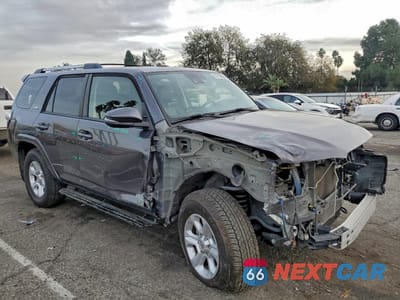 Czwarte zdjęcie samochodu z boku: 2021 TOYOTA 4RUNNER SR5 VIN:JTEFU5JR4M5240455 - miniatura