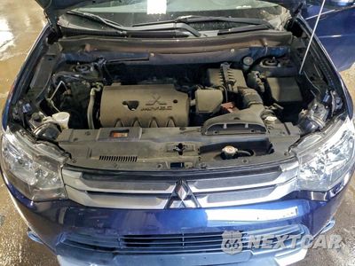 Zdjęcie 12 z 14 samochodu: 2015 MITSUBISHI OUTLANDER SE VIN:JA4AZ3A3XFZ000638 - miniatura