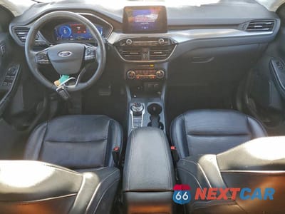 Zdjęcie 8 z 12 samochodu: 2021 FORD ESCAPE TITANIUM VIN:1FMCU9J97MUA57597 - miniatura