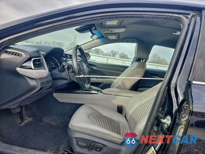 Zdjęcie 7 z 14 samochodu: 2018 TOYOTA CAMRY HYBRID VIN:4T1B21HK3JU503915 - miniatura