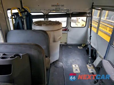 Zdjęcie 6 z 10 samochodu: 2000 FORD E350 SCHOOL BUS VIN:1FDSE35F1YHB36378 - miniatura