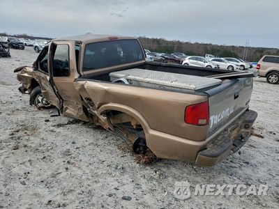 Drugie zdjęcie samochodu z przodu: 2003 GMC SONOMA VIN:1GTCS19X138149617 - miniatura