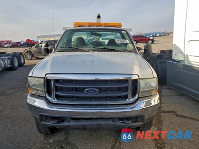Piąte zdjęcie samochodu w środku: 2000 FORD F450 SUPER DUTY VIN:1FDXF46S1YEC54498 - miniatura