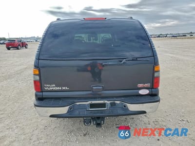 Zdjęcie 6 z 15 samochodu: 2005 GMC YUKON XL C1500 VIN:1GKEC16Z45J191534 - miniatura