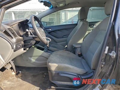 Zdjęcie 7 z 12 samochodu: 2015 KIA FORTE LX VIN:KNAFK4A62F5429034 - miniatura