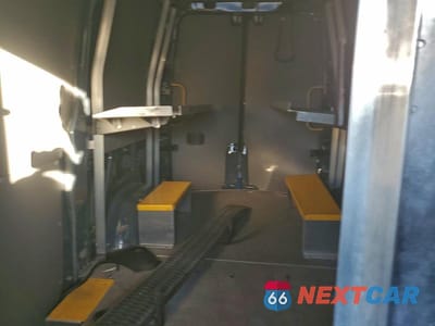 Zdjęcie 10 z 13 samochodu: 2018 MERCEDES-BENZ SPRINTER 2500 V6 TDSL CARGO 3.0L STANDARD ROOF VIN:WD3PE7CD9JP625815 - miniatura