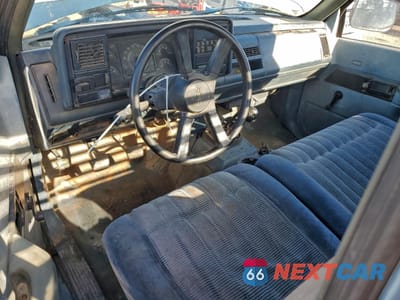 Zdjęcie 8 z 12 samochodu: 1988 CHEVROLET GMT-400 C3500 VIN:1GCGC34NLJE157716 - miniatura
