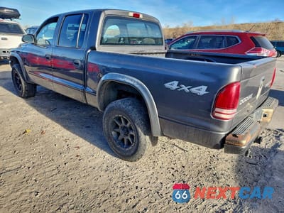 Drugie zdjęcie samochodu z przodu: 2004 DODGE DAKOTA VIN:1D7HG38K64S623273 - miniatura