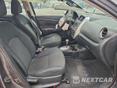 Zdjęcie 7 z 15 samochodu: 2017 NISSAN VERSA S VIN:3N1CN7AP6HL834357 - miniatura