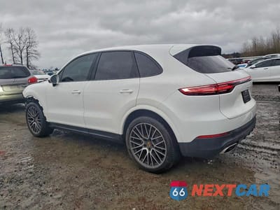 Drugie zdjęcie samochodu z przodu: 2021 PORSCHE CAYENNE VIN:WP1AA2AY2MDA05912 - miniatura