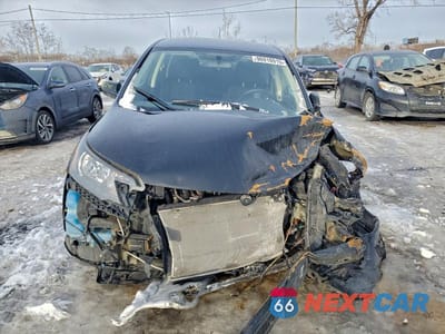 Piąte zdjęcie samochodu w środku: 2014 HONDA CR-V LX VIN:2HKRM3H34EH000590 - miniatura