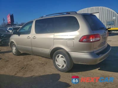 Drugie zdjęcie samochodu z przodu: 2002 TOYOTA SIENNA LE VIN:4T3ZF13C52U427433 - miniatura
