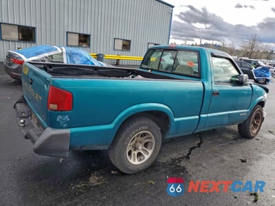 Trzecie zdjęcie samochodu z tyłu: 1996 CHEVROLET S TRUCK S10 VIN:1GCCS14X6TK157593 - miniatura