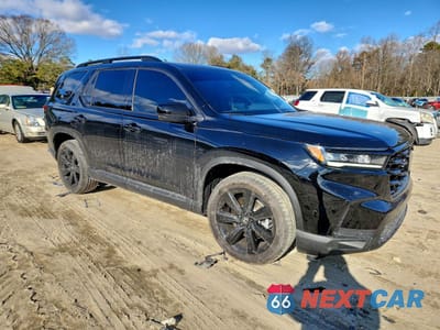 Czwarte zdjęcie samochodu z boku: 2025 HONDA PILOT BLACK VIN:5FNYG1H91SB177118 - miniatura