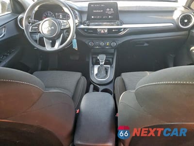 Zdjęcie 8 z 12 samochodu: 2023 KIA FORTE LX VIN:3KPF24AD1PE579692 - miniatura