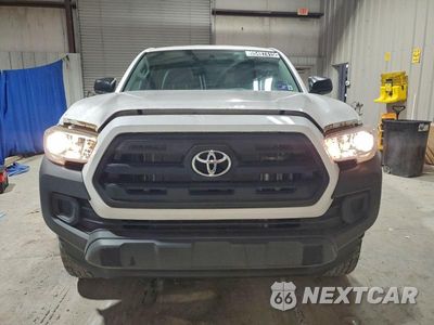 Piąte zdjęcie samochodu w środku: 2017 TOYOTA TACOMA ACCESS CAB VIN:5TFRX5GN9HX085652 - miniatura