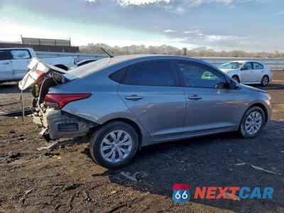 Trzecie zdjęcie samochodu z tyłu: 2022 HYUNDAI ACCENT SE VIN:3KPC24A67NE169772 - miniatura