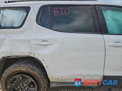 Zdjęcie 10 z 13 samochodu: 2022 GMC ACADIA AT4 VIN:1GKKNLLS3NZ136736 - miniatura