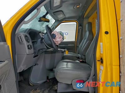 Zdjęcie 7 z 14 samochodu: 2022 FORD E350 BOX TRUCK VIN:1FDWE3FN7NDC11840 - miniatura