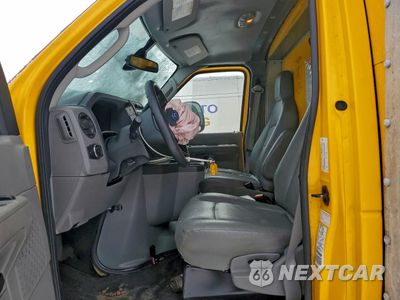 Zdjęcie 7 z 14 samochodu: 2022 FORD E350 BOX TRUCK VIN:1FDWE3FN7NDC11840 - miniatura