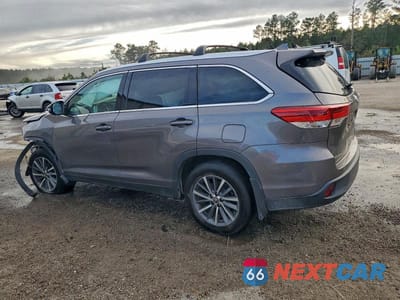 Drugie zdjęcie samochodu z przodu: 2019 TOYOTA HIGHLANDER XLE VIN:5TDJZRFH3KS589265 - miniatura