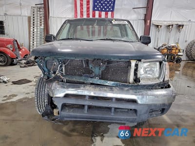 Piąte zdjęcie samochodu w środku: 2000 NISS FRONTIER VIN:1N6DD26S7YC380343 - miniatura