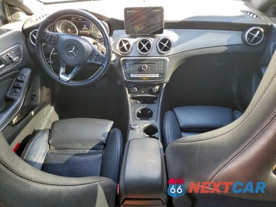 Zdjęcie 8 z 12 samochodu: 2017 MERCEDES-BENZ CLA 250 VIN:WDDSJ4EBXHN489471 - miniatura