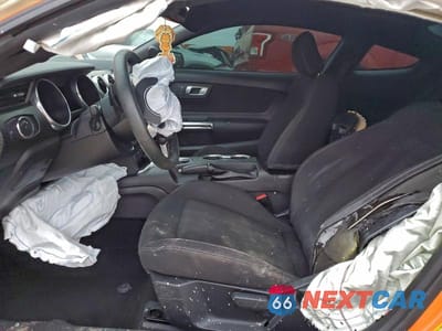 Zdjęcie 7 z 12 samochodu: 2020 FORD MUSTANG VIN:1FA6P8TH5L5108469 - miniatura