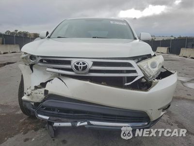 Piąte zdjęcie samochodu w środku: 2013 TOYOTA HIGHLANDER BASE VIN:5TDZK3EH7DS104523 - miniatura
