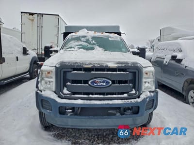 Piąte zdjęcie samochodu w środku: 2016 FORD F450 SUPER DUTY VIN:1FD0W4GY9GEB65104 - miniatura