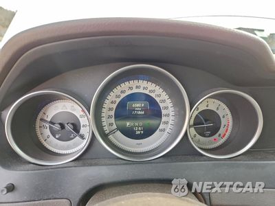 Zdjęcie 9 z 14 samochodu: 2014 MERCEDES-BENZ C 250 VIN:WDDGF4HB2EA931908 - miniatura