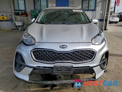Piąte zdjęcie samochodu w środku: 2020 KIA SPORTAGE LX VIN:KNDPM3AC7L7701241 - miniatura