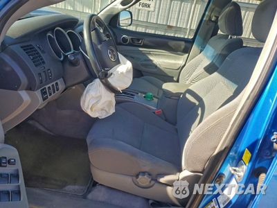 Zdjęcie 7 z 13 samochodu: 2010 TOYOTA TACOMA DOUBLE CAB VIN:3TMLU4EN4AM050282 - miniatura