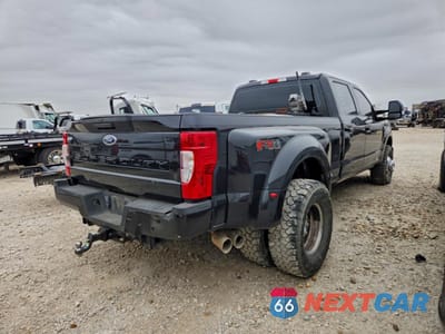 Czwarte zdjęcie samochodu z boku: 2020 FORD F350 SUPER DUTY VIN:1FT8W3DT9LEC28268 - miniatura