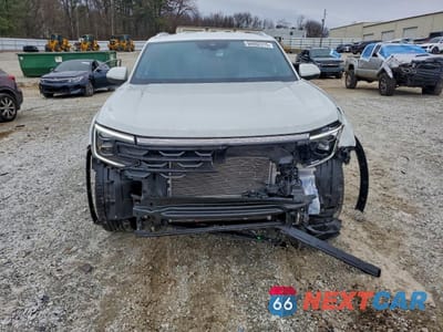 Piąte zdjęcie samochodu w środku: 2024 VOLKSWAGEN ATLAS CROSS SPORT SE VIN:1V2WE2CA4RC247382 - miniatura