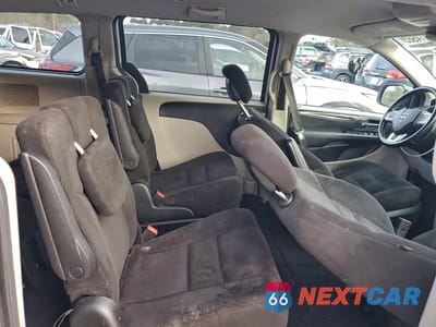 Zdjęcie 11 z 13 samochodu: 2015 DODGE GRAND CARAVAN SE VIN:2C4RDGBG7FR567271 - miniatura