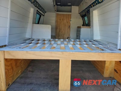 Zdjęcie 10 z 16 samochodu: 2000 CHEVROLET EXPRESS G1500 DELIVERY VAN VIN:1GBFG15R6Y1146240 - miniatura